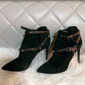 VALENTINO ANKLE VELVET BOOTS